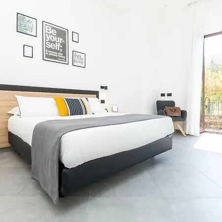 Vittoria Flat * 소렌토